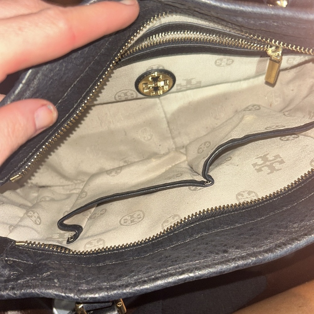 Euc Authentic Tory Burch Pebbled Leather Amanda Bag - Picture 10 of 14